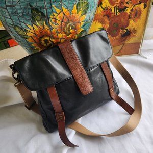 CYNTHIA ROWLEY Genuine Leather Men`s Black Messenger Bag